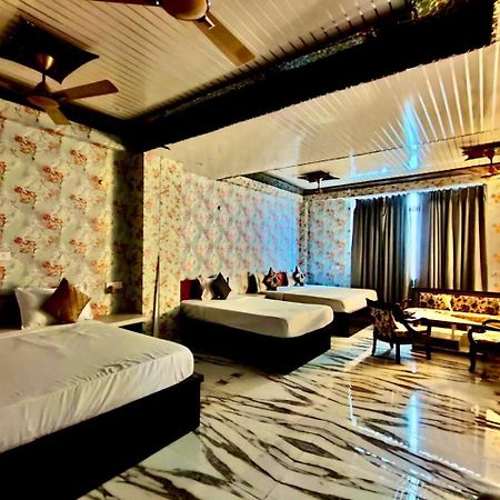 Hotel Vinayak Plaza Βαρανάσι Εξωτερικό φωτογραφία