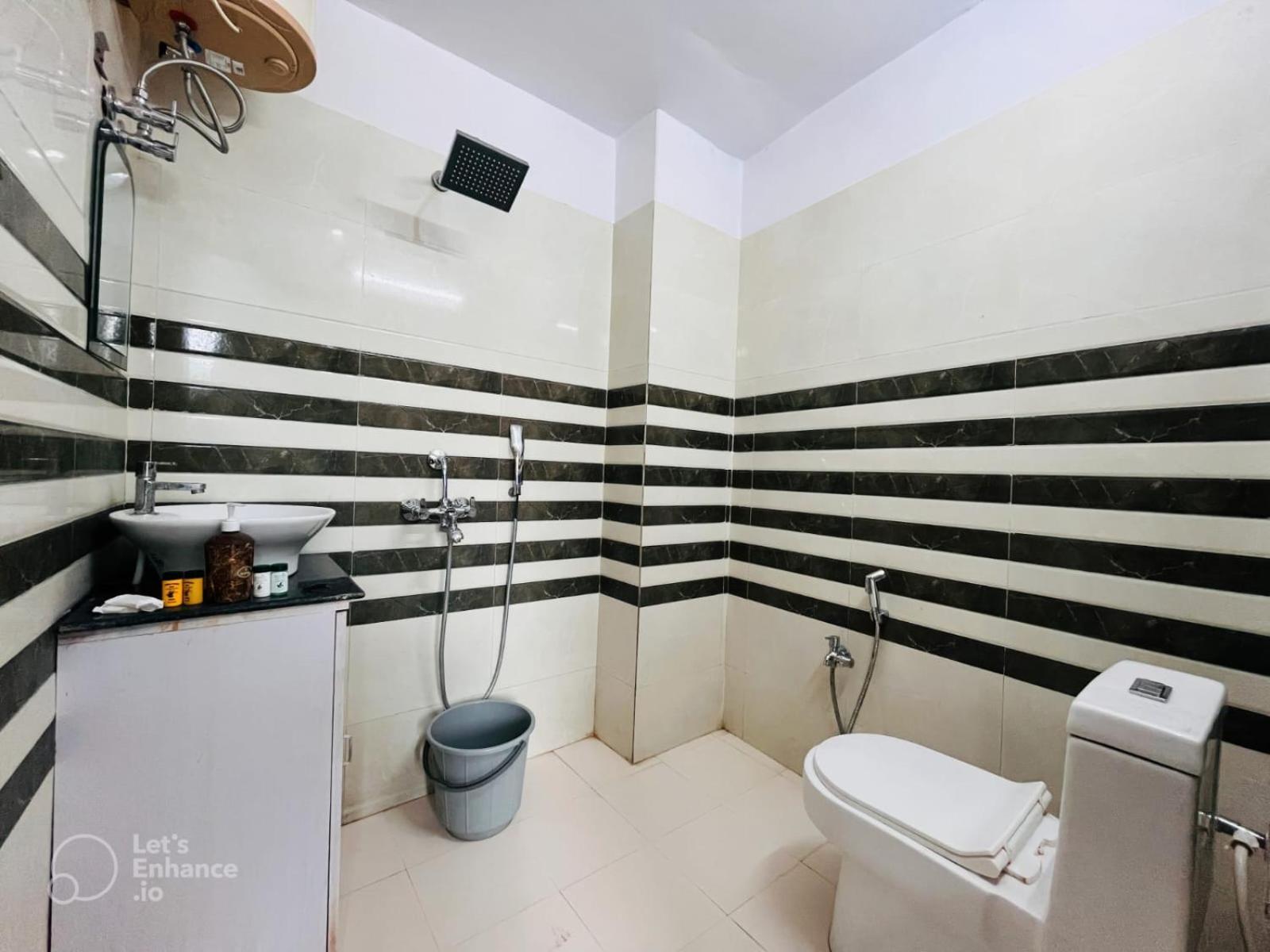 Hotel Vinayak Plaza Βαρανάσι Εξωτερικό φωτογραφία