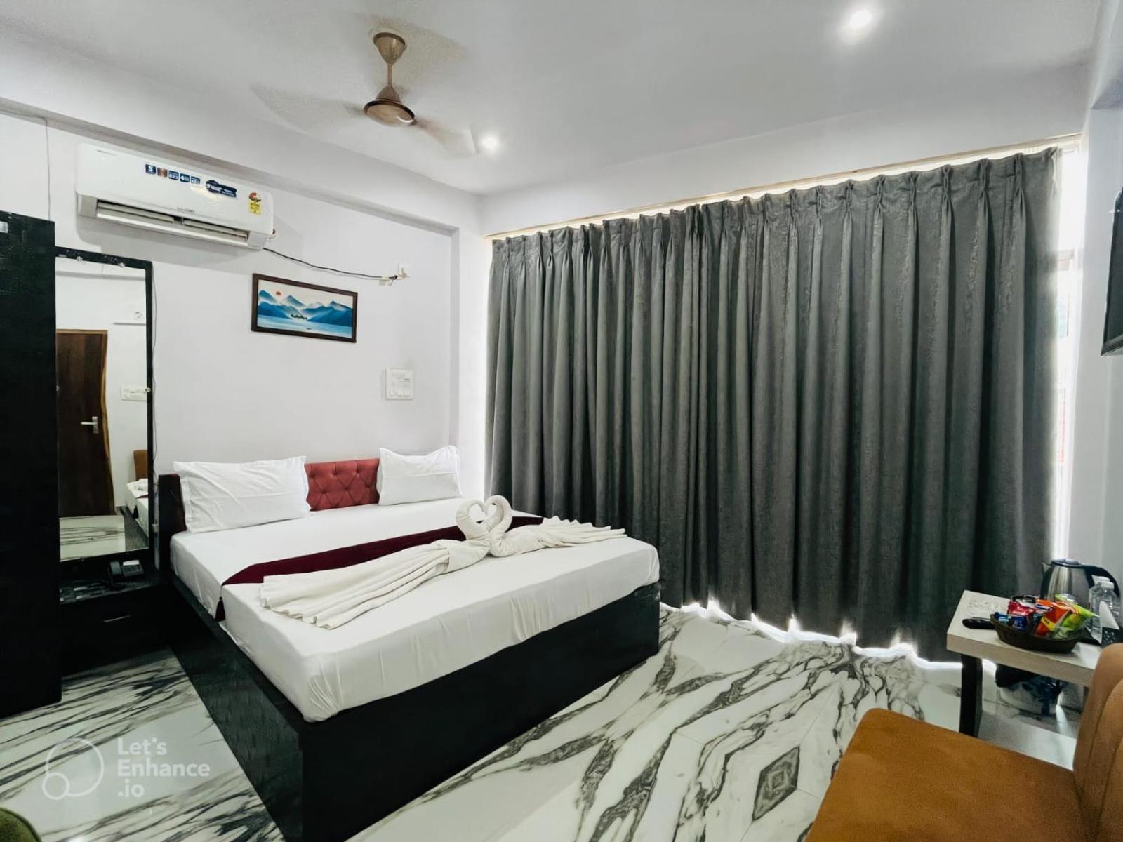Hotel Vinayak Plaza Βαρανάσι Εξωτερικό φωτογραφία